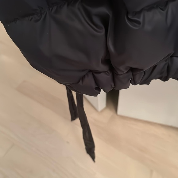 MaxMara The Cube Down Poncho - Picture 8 of 14